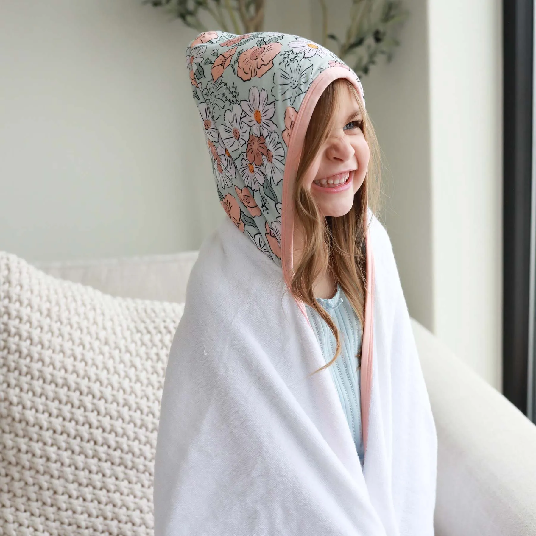 Bamboo Hooded Towel | Peach Poppies