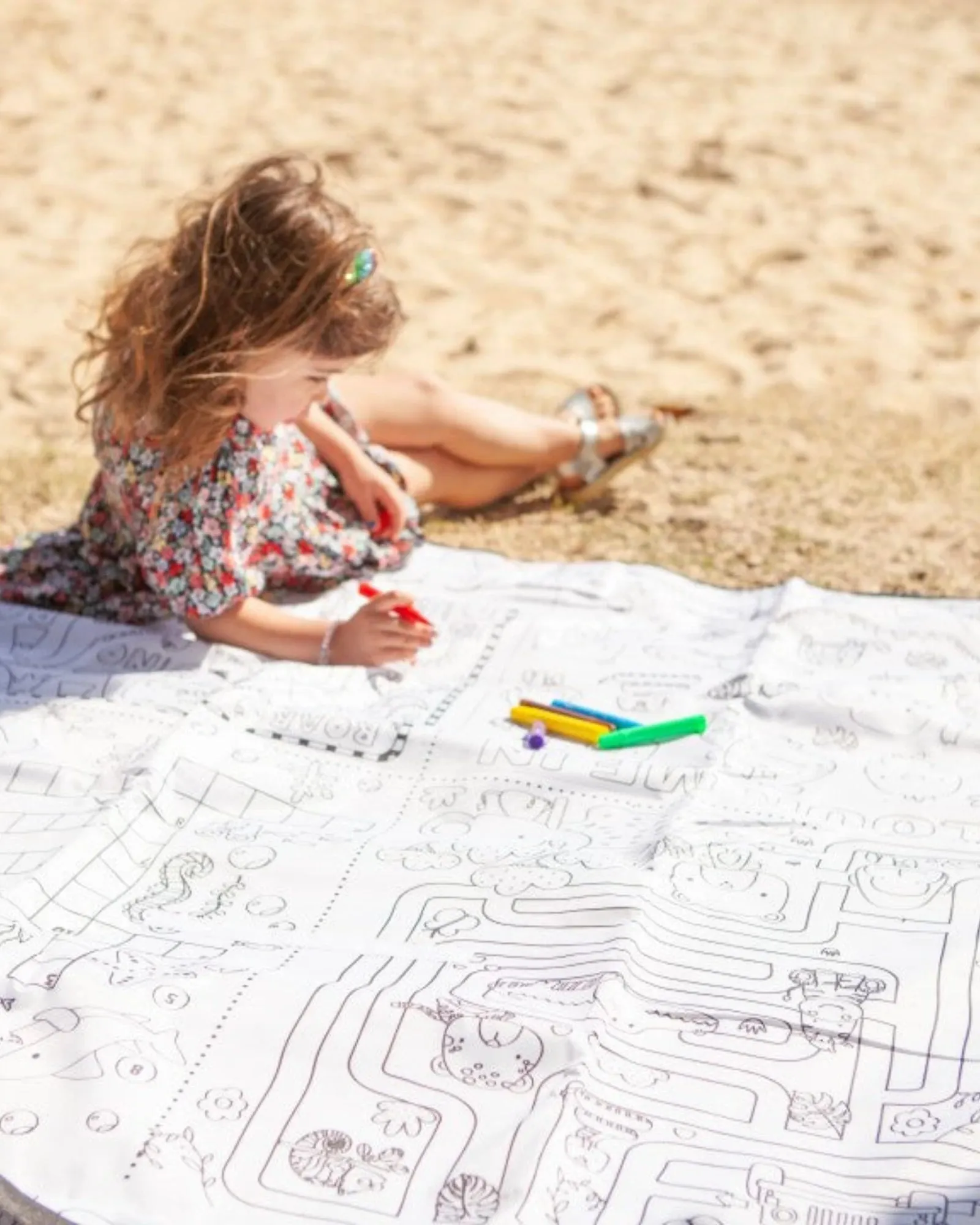 Icando Picnic Blanket Colouring Fun