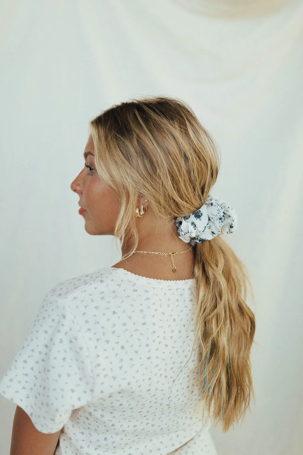 *Jumbo Floral Scrunchie