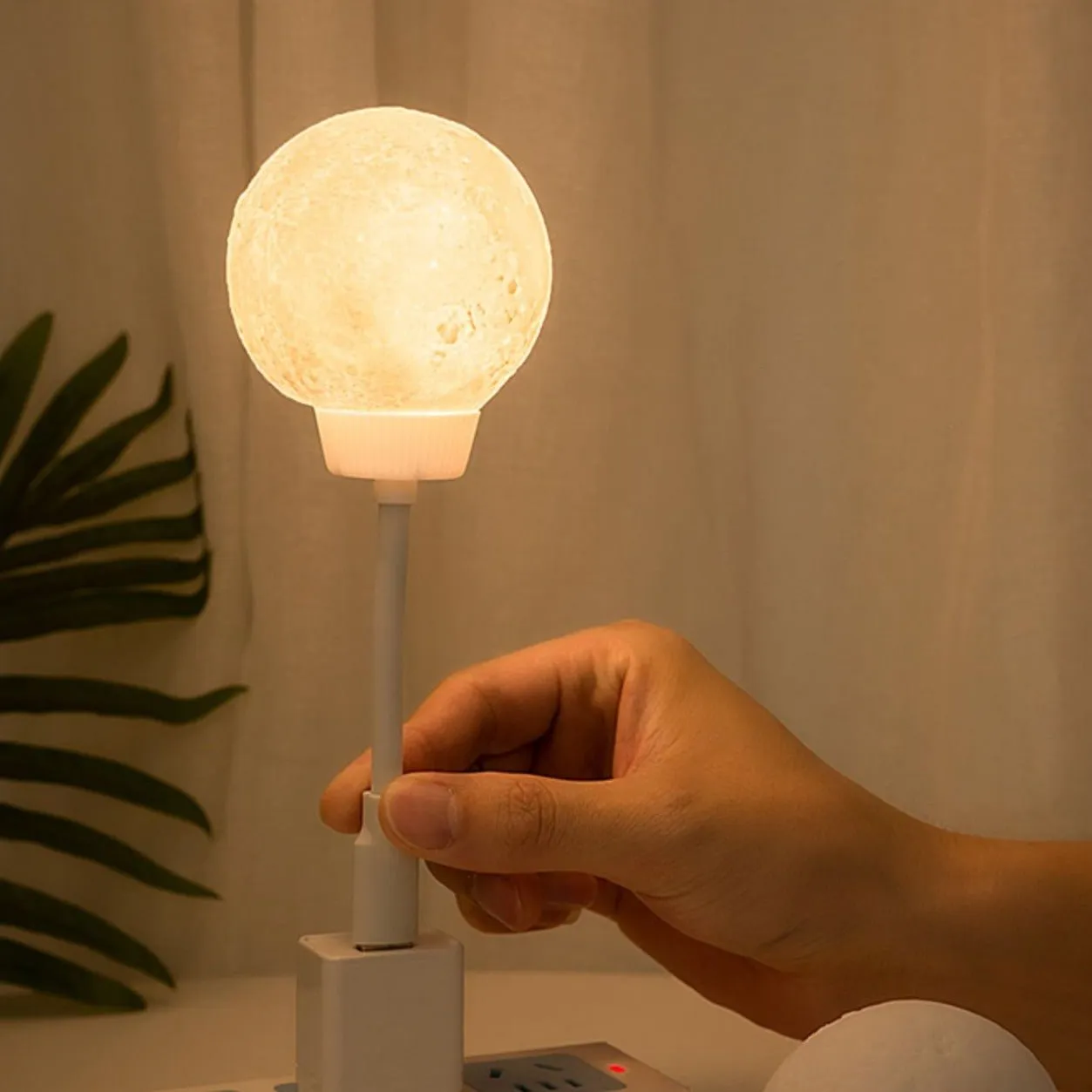 Moonbeam Glow Light Lamp