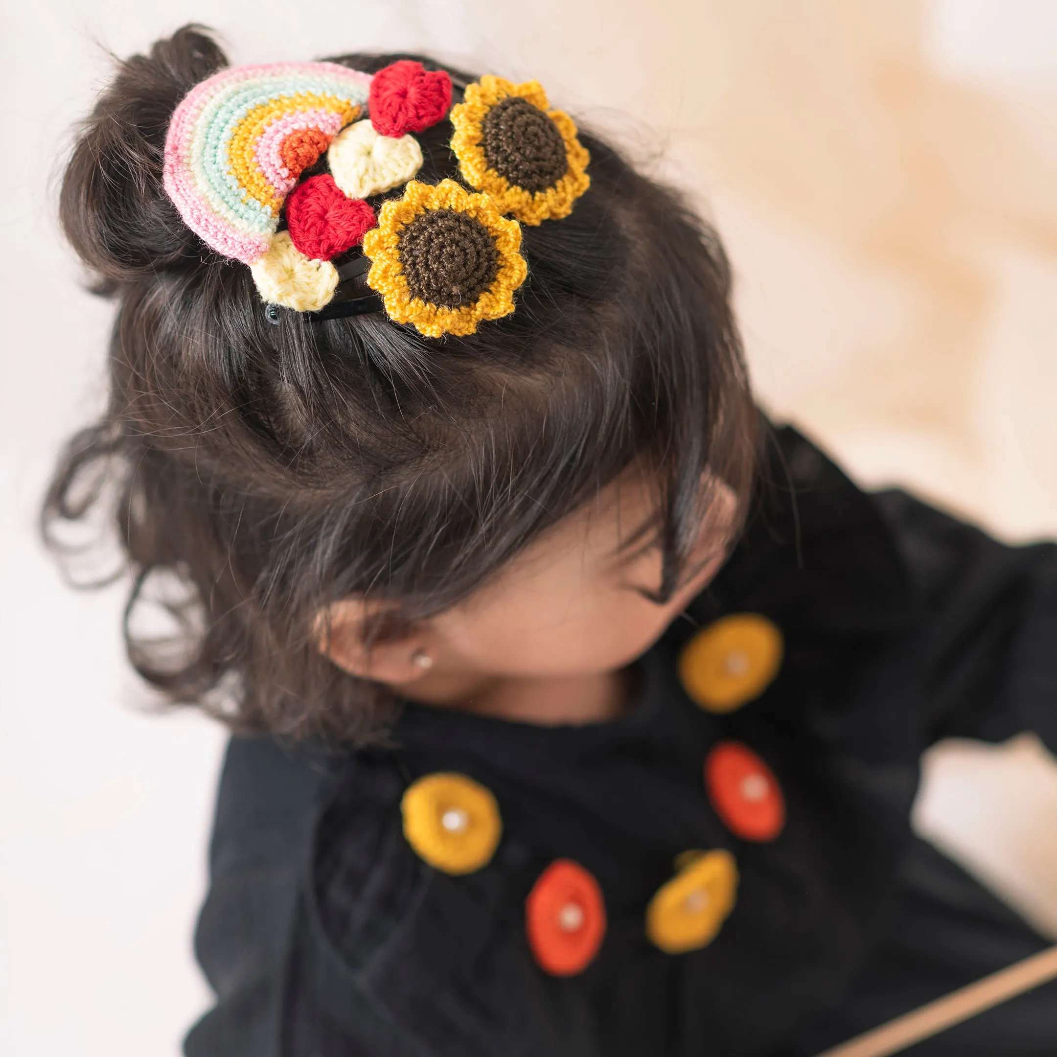 Tiny Trendsetters - Long Flower Hanging Clip